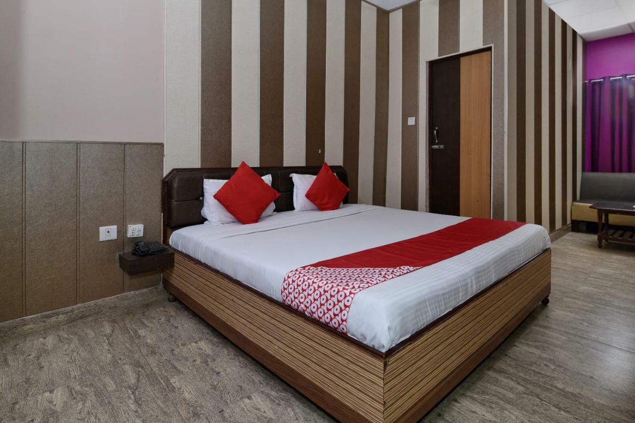فاراناسي Oyo 3519 Hotel Garden Inn المظهر الخارجي الصورة