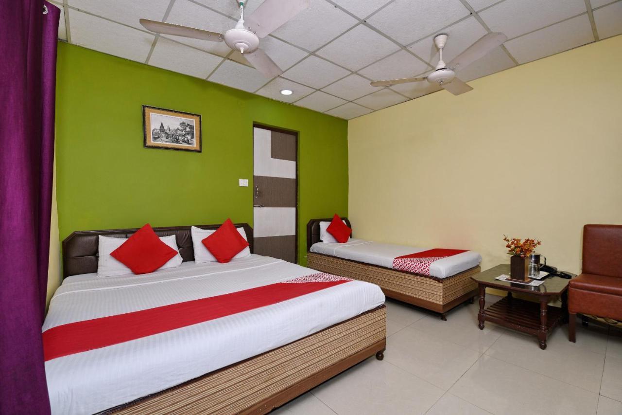 فاراناسي Oyo 3519 Hotel Garden Inn المظهر الخارجي الصورة